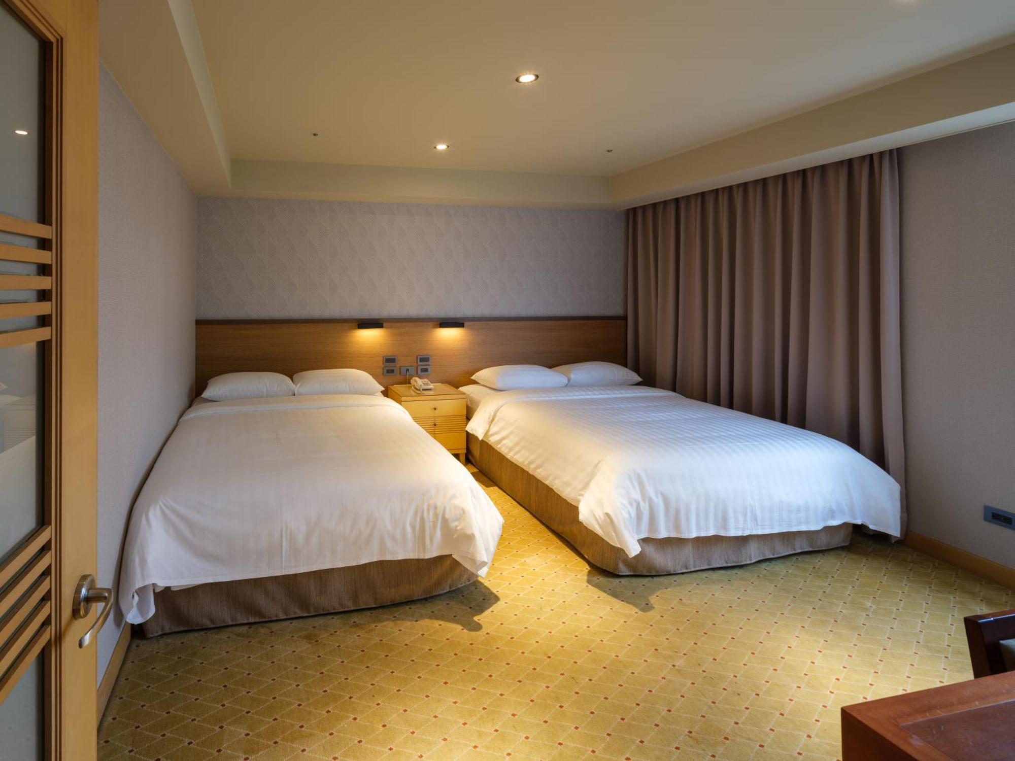 Rich & Free Hotel - Fuzhong 富逸旅趣-板橋府中館 Taipei Exteriör bild